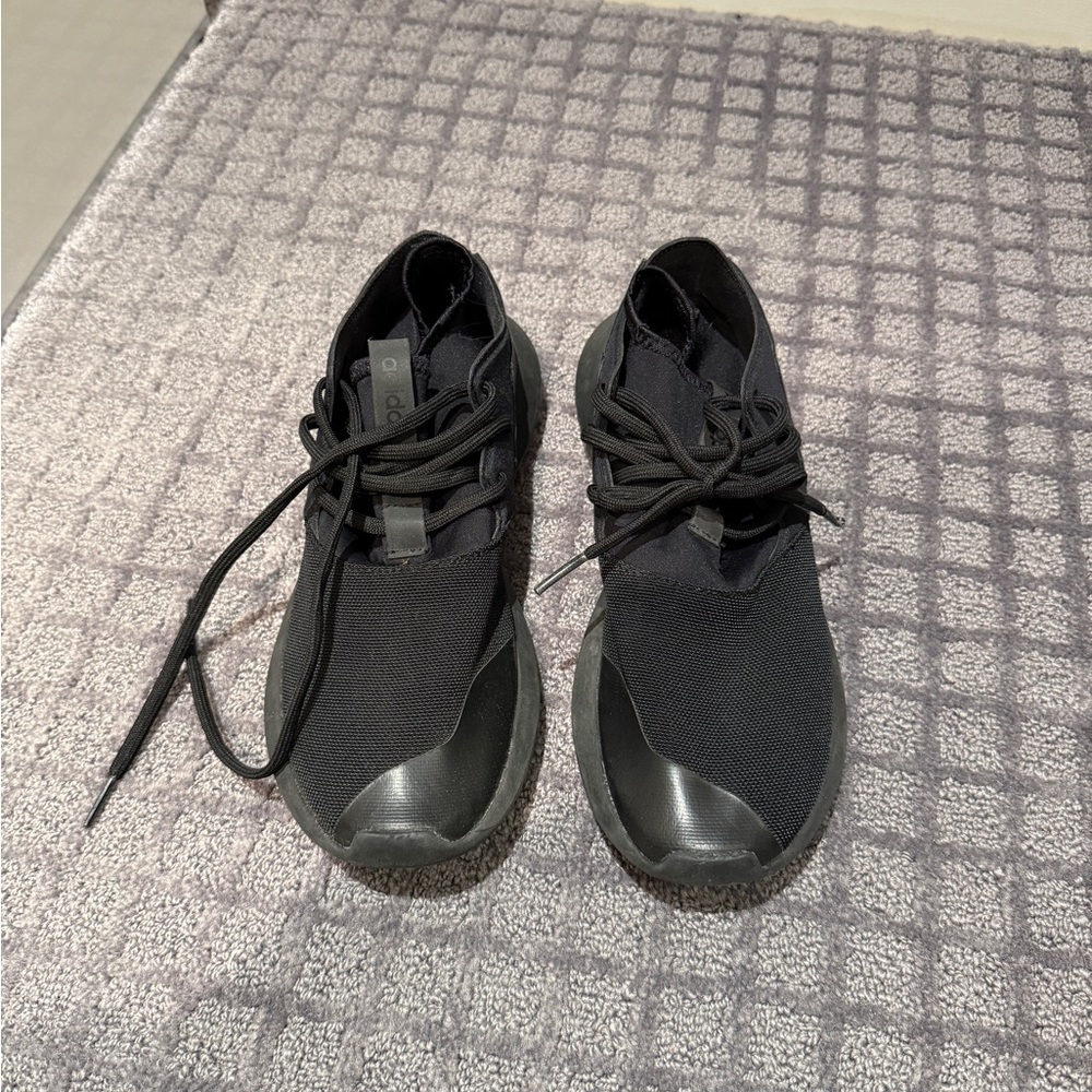 Adidas Tubular